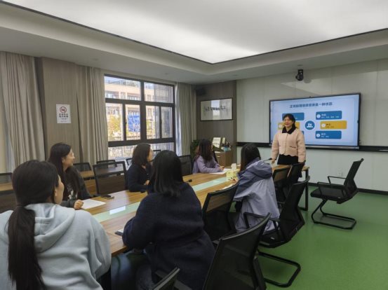 mmexport1764035890521